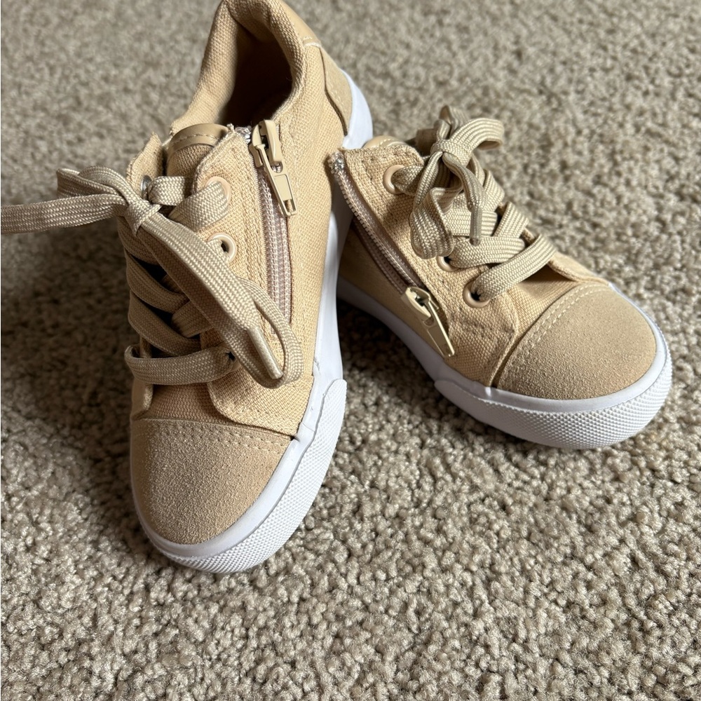 Tommy Bahama Beige Kids Sneakers with Zipper